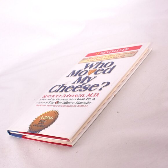 Who Moved My Cheese?: An Amazing Way to Deal with Change in Your Work - Picture 3 of 10